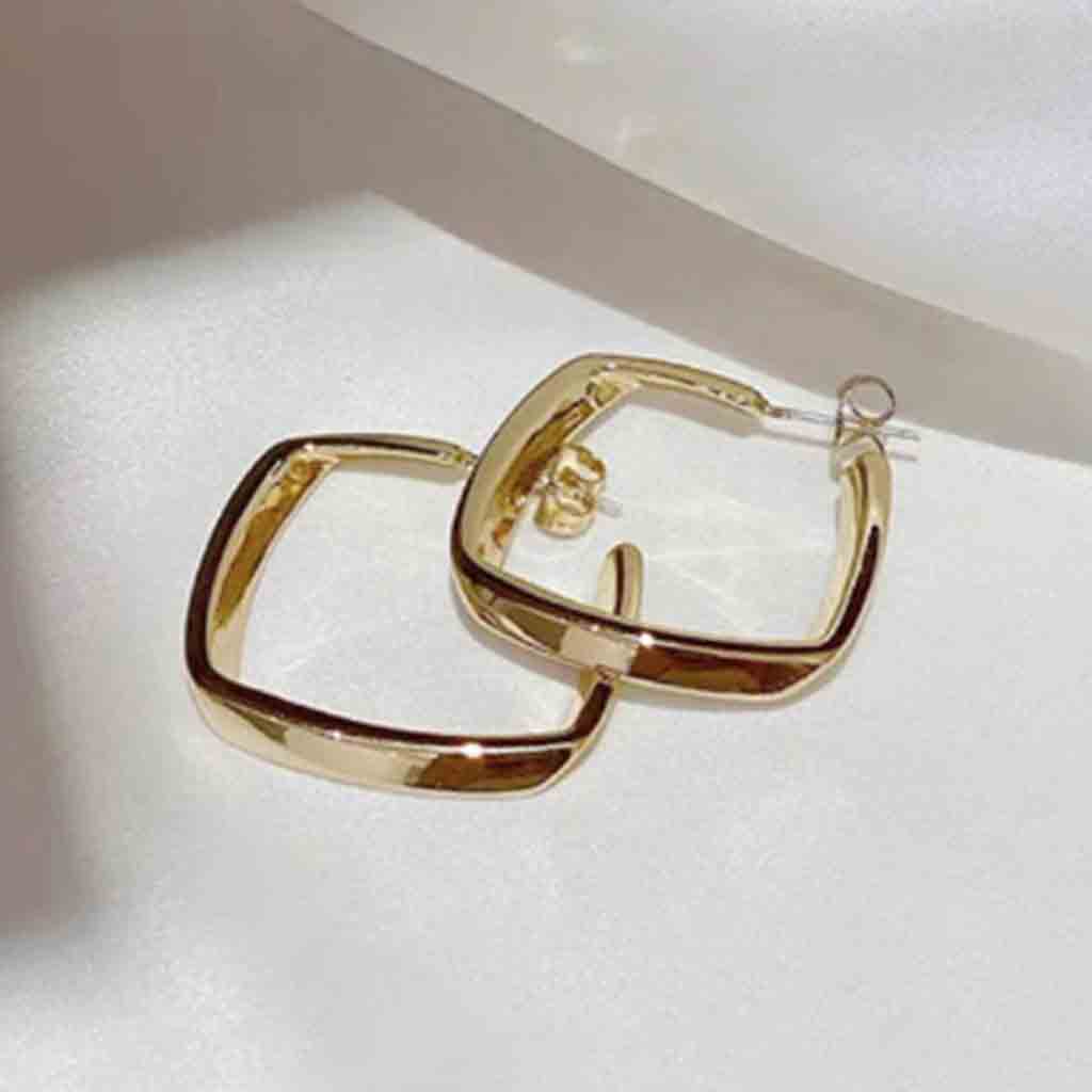 Large Square Hoop Earrings in Gold – Bold Geometric Statement