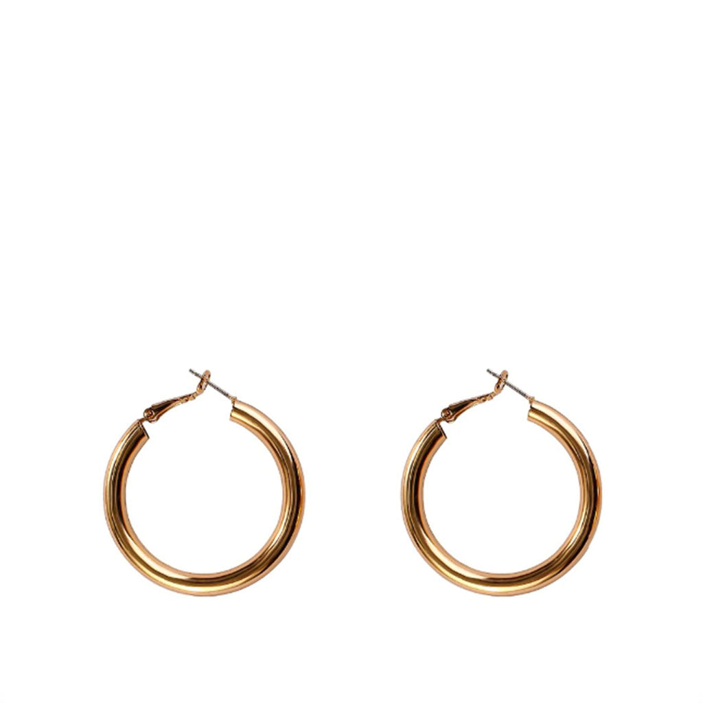 Medium Hoop Earrings in gold