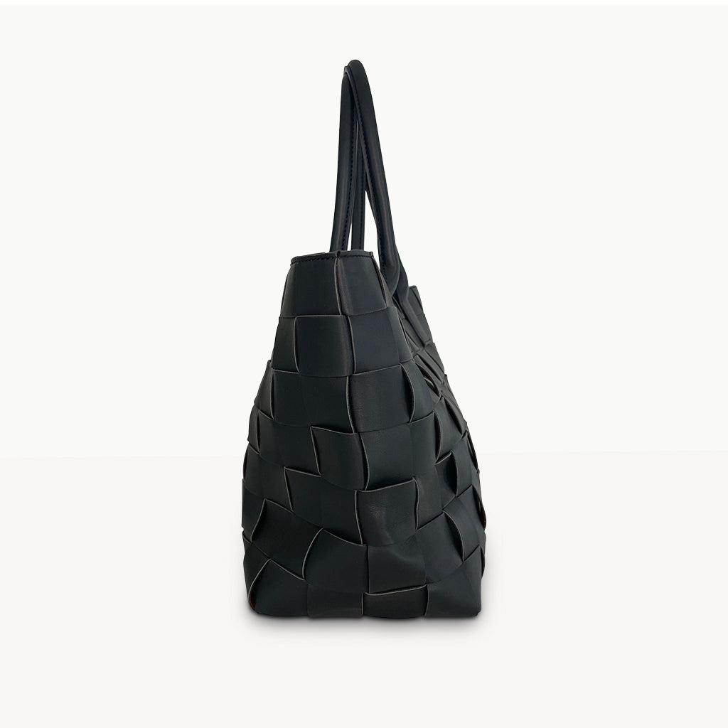 The Tess Woven Shopper bag in black