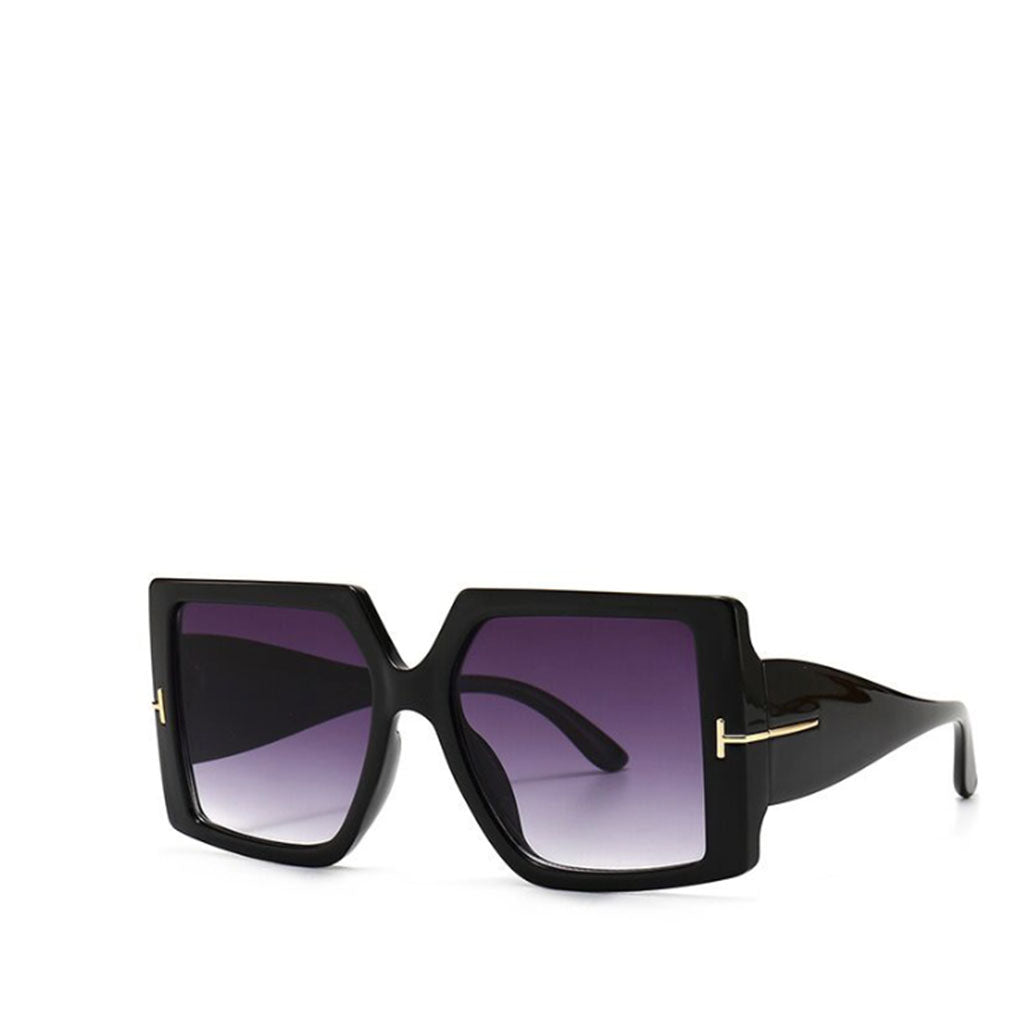 Statement Square Sunglasses in black